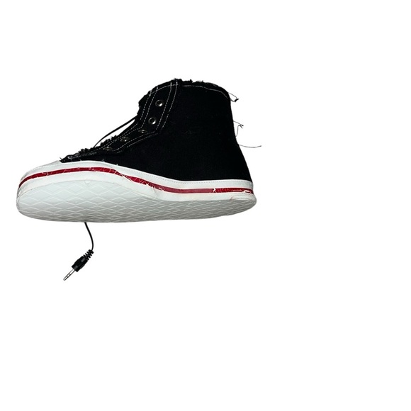 “Converse” chucks plush shoe speaker - Picture 3 of 4